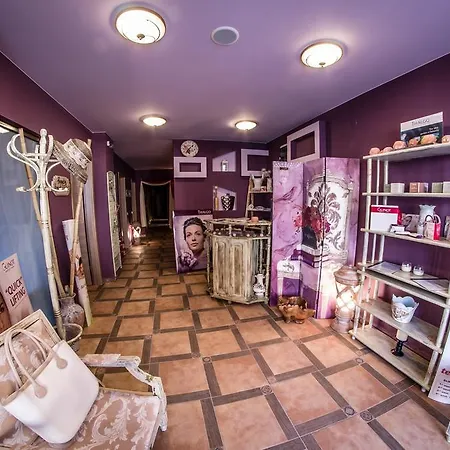 普瑞米尔堡美食全膳食度假村