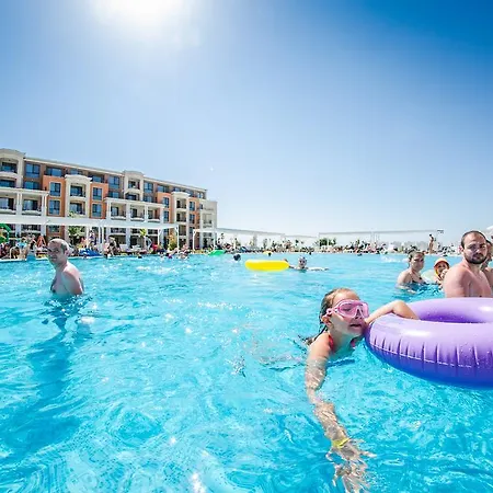 Complex Premier Cuisine - Full Board 4*