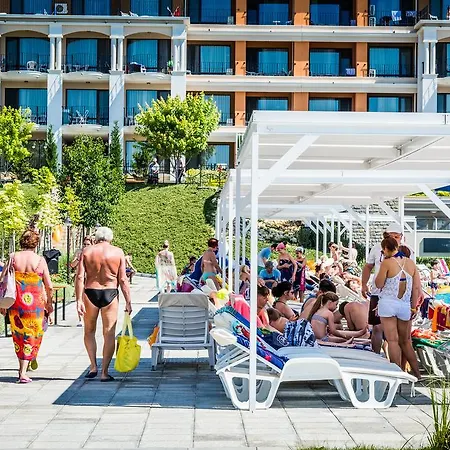 Üdülőközpont Premier Cuisine - Full Board