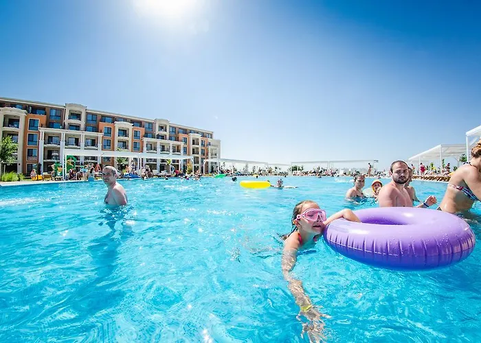 Üdülőközpont Premier Cuisine - Full Board 4*