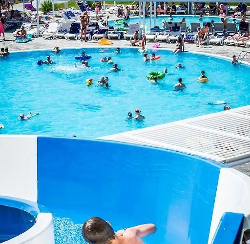 普瑞米尔堡美食全膳食度假村 度假村